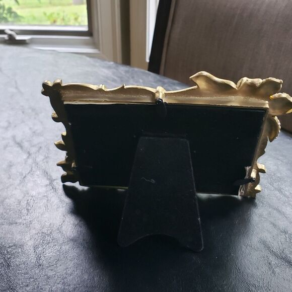 Collette et cie Enamed Metal Picture Frame - Picture 3 of 6